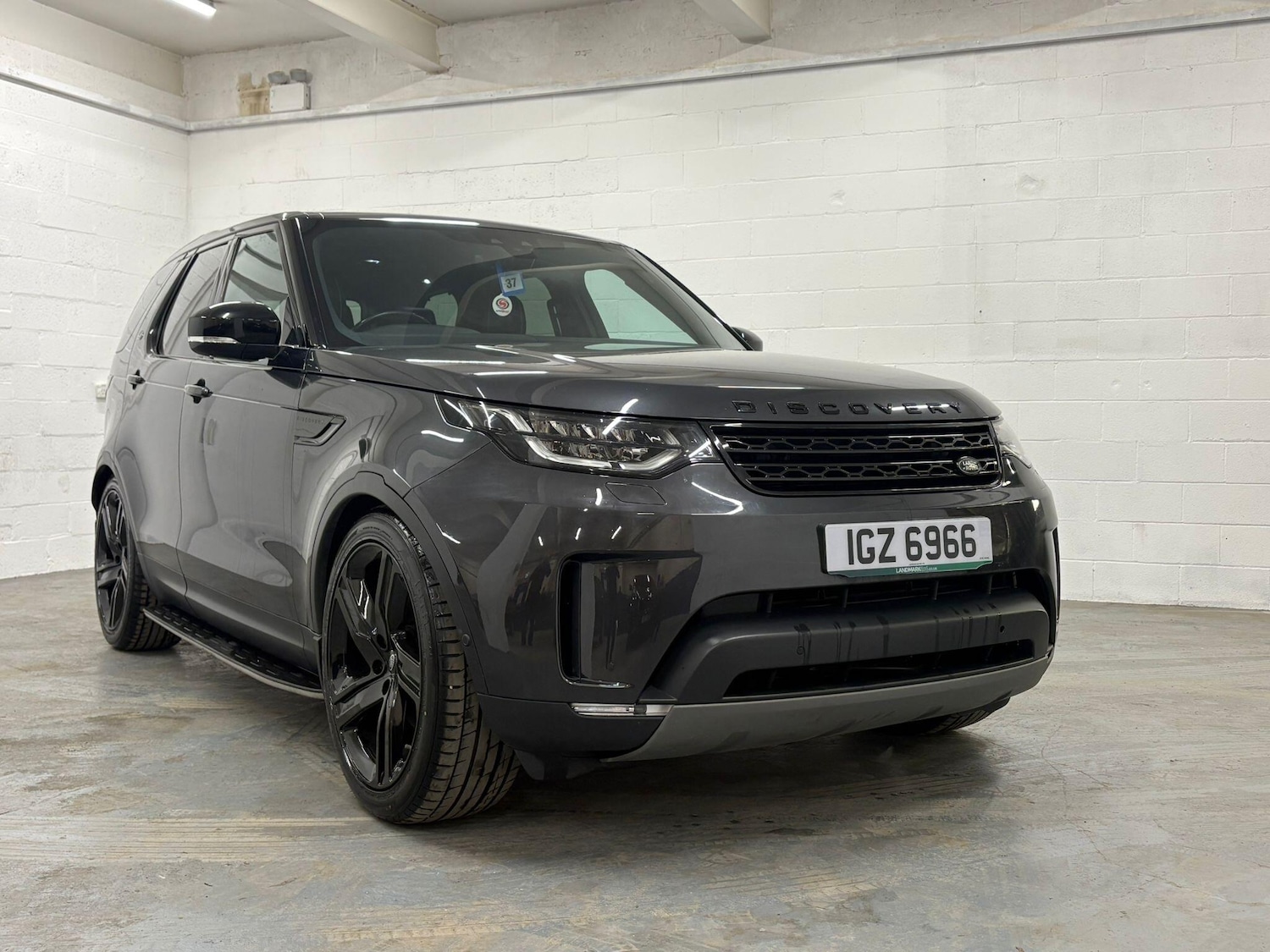Used Land Rover Discovery 2018 for sale - 77793561: Photo 1