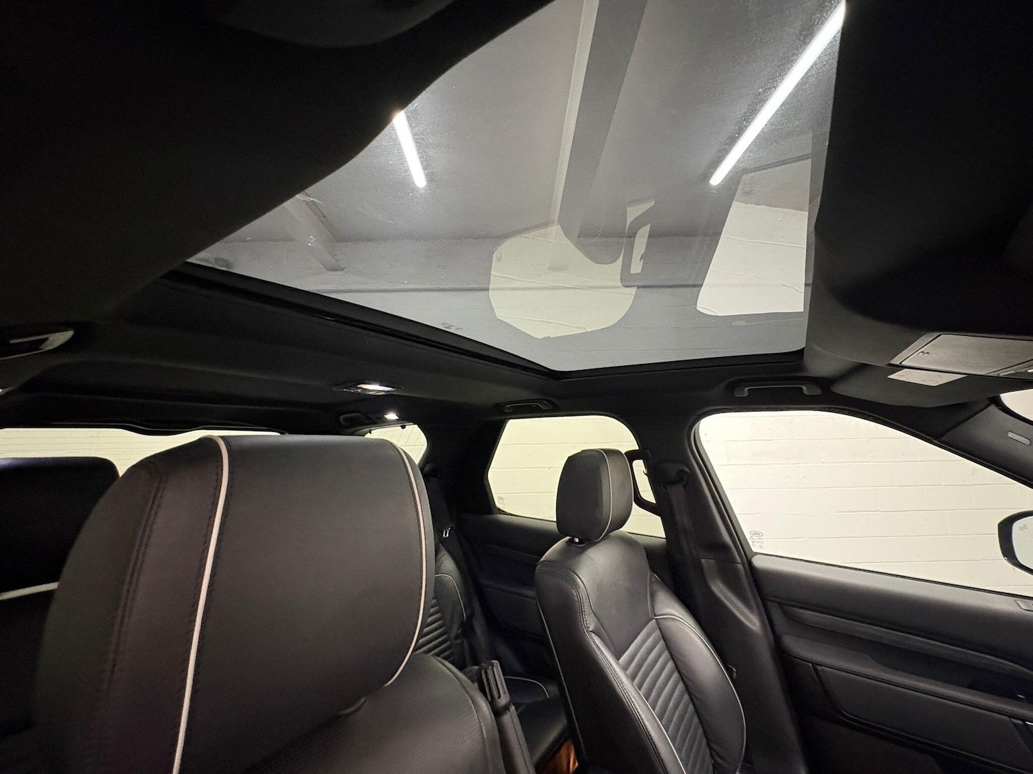 Used Land Rover Discovery 2018 for sale - 77793561: Photo 14