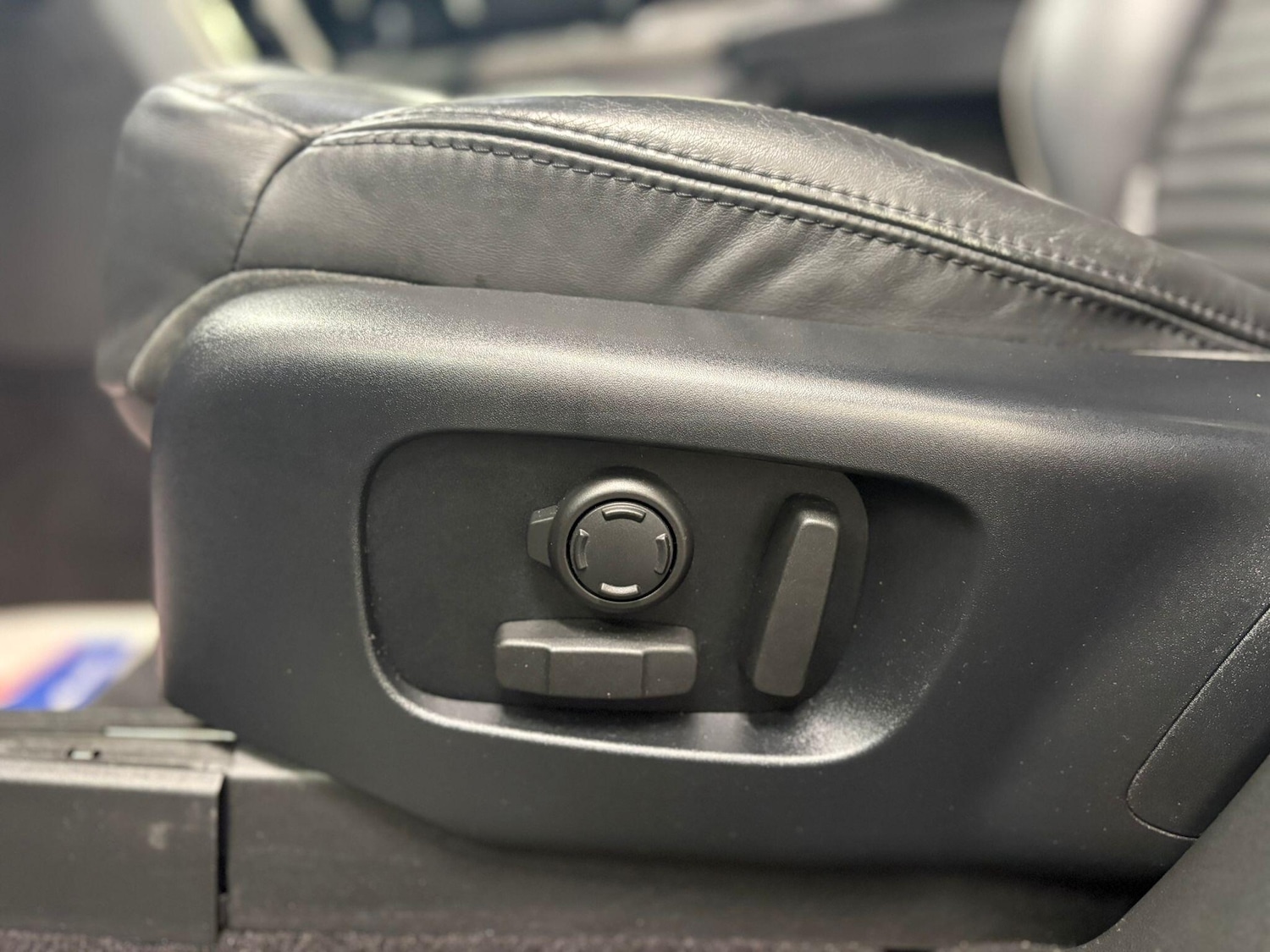 Used Land Rover Discovery 2018 for sale - 77793561: Photo 15