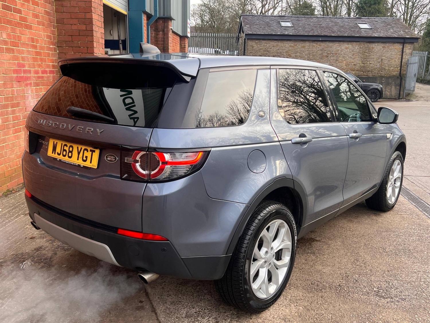 Used Land Rover Discovery Sport 2018 for sale - 77108747: Photo 2