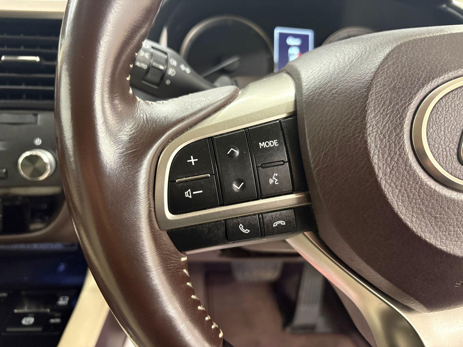 Used Lexus RX 2017 for sale - 76781520: Photo 35