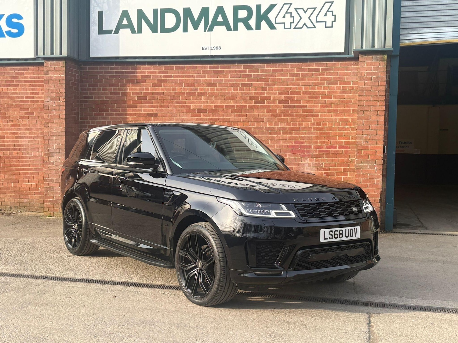 Used Land Rover Range Rover Sport 2018 for sale - 77970603: Photo 32