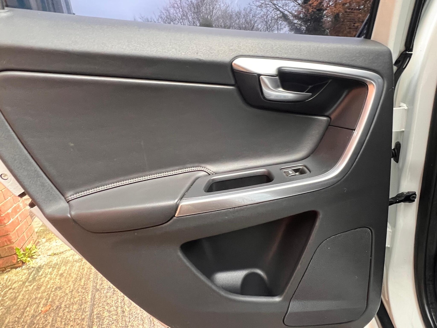 Used Volvo XC60 2016 for sale - 76498799: Photo 42