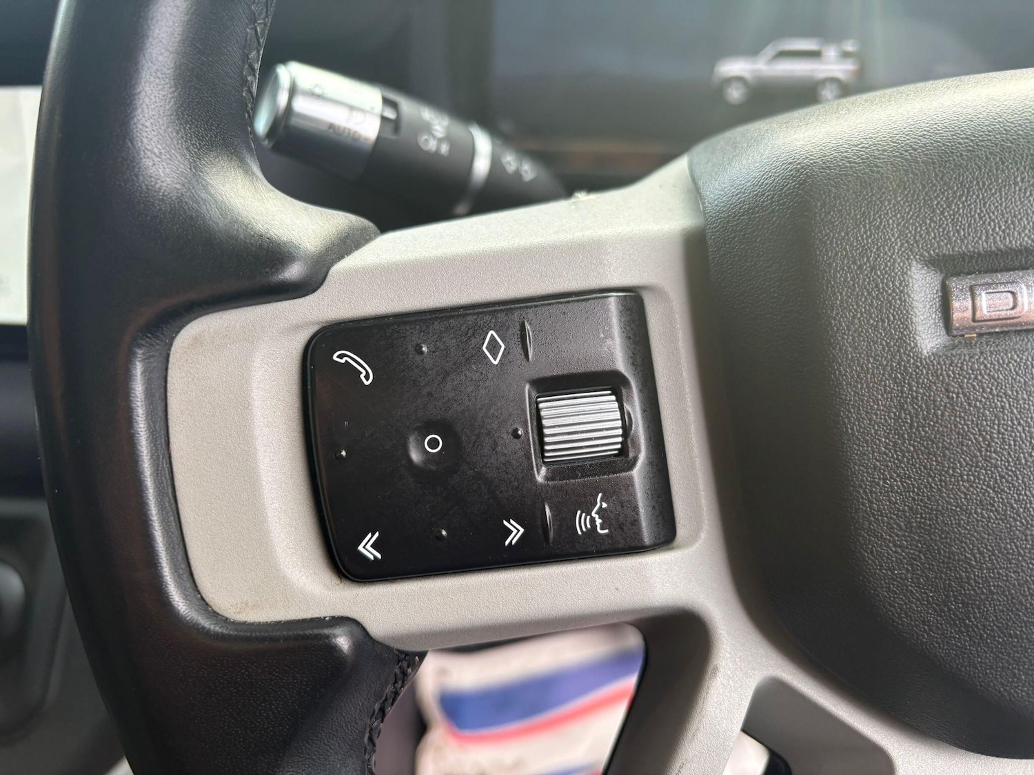 Used Land Rover Defender 2021 for sale - 77109596: Photo 27