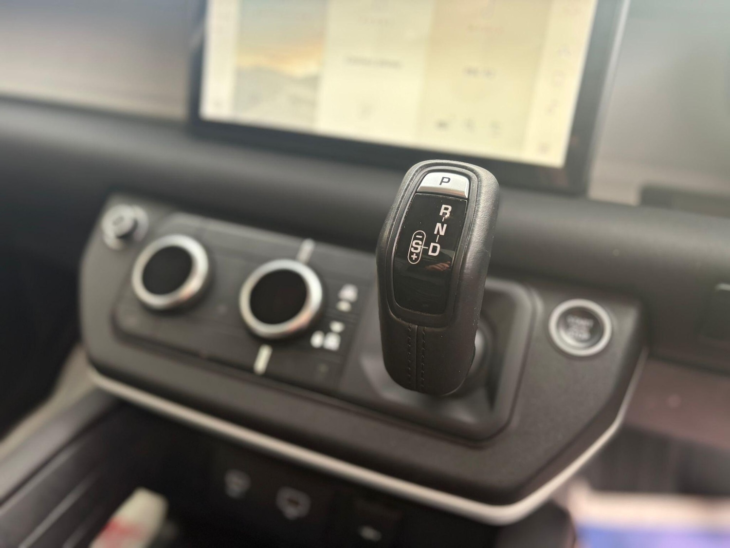 Used Land Rover Defender 2021 for sale - 77109596: Photo 81