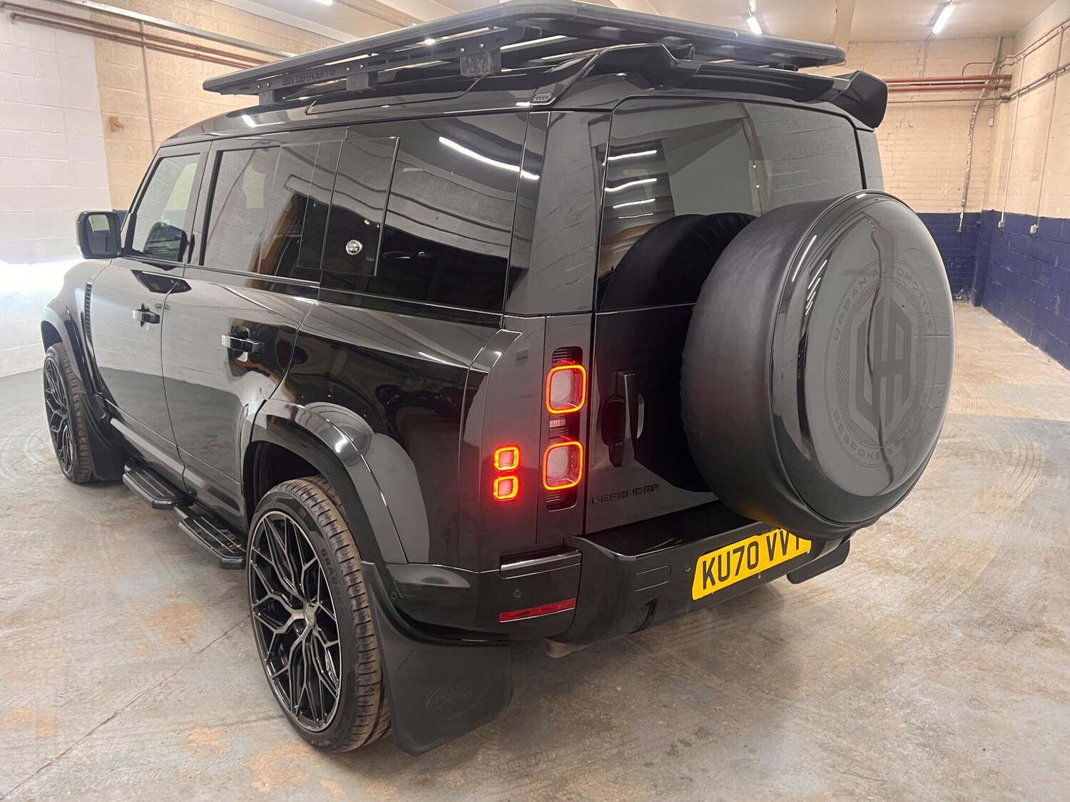 Used Land Rover Defender 110 for sale - 77783531: Photo 6