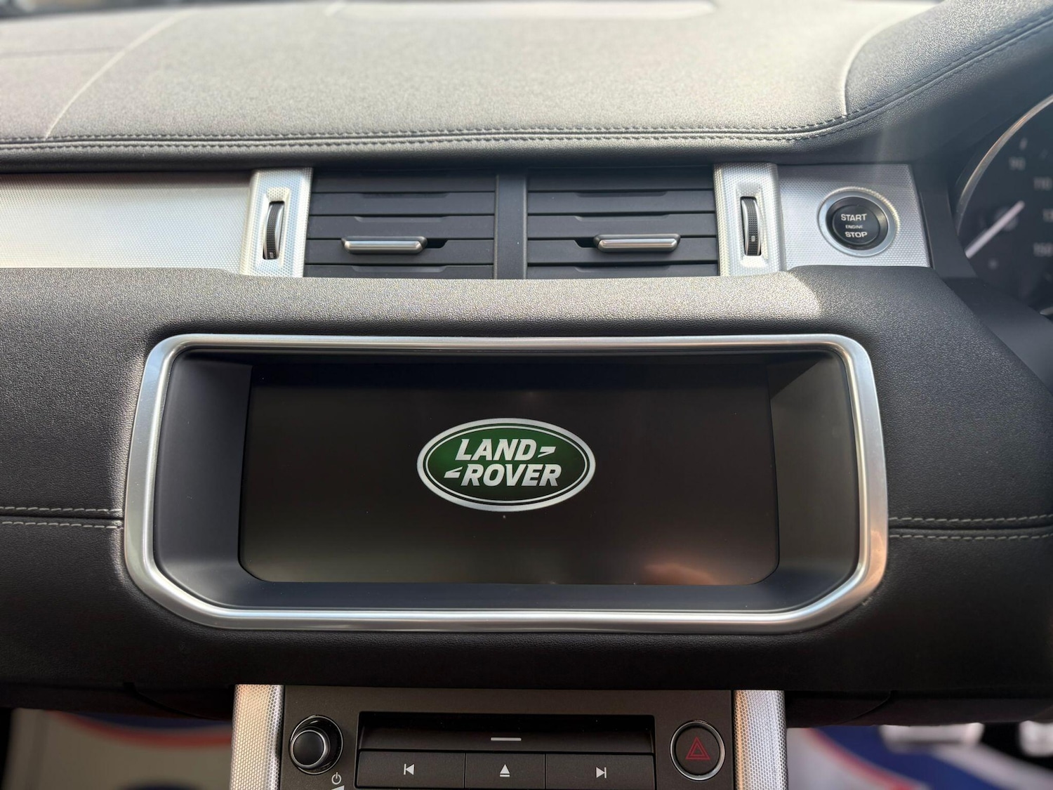 Used Land Rover Range Rover Evoque 2017 for sale - 77097352: Photo 50