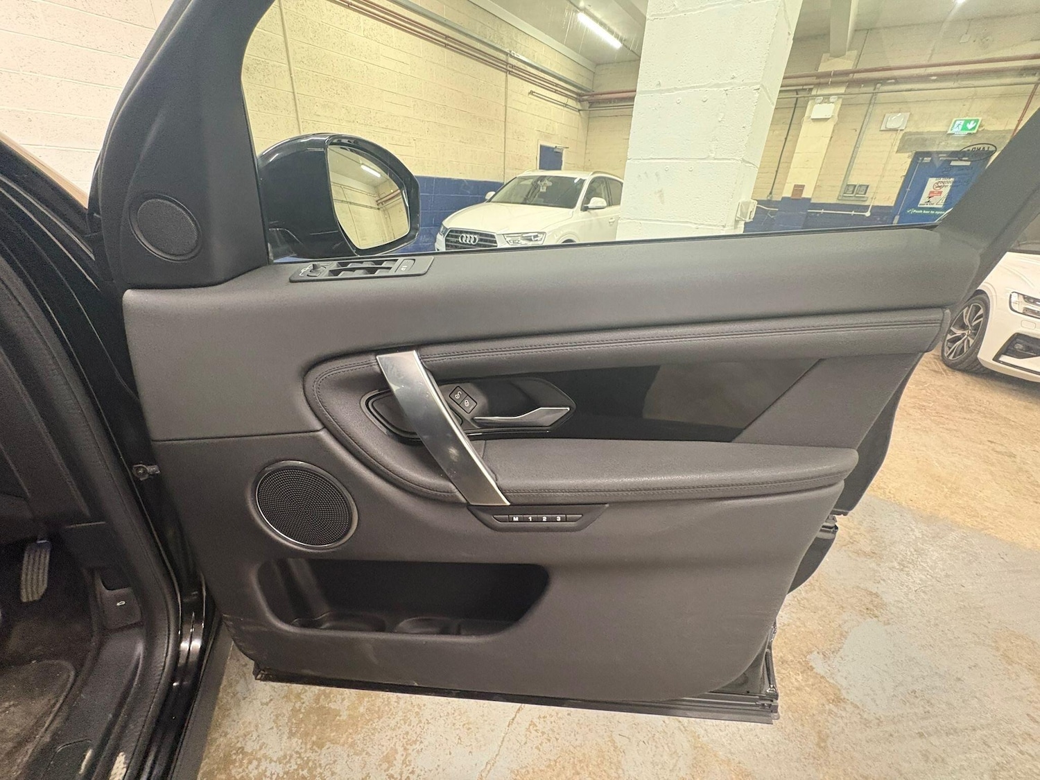 Used Land Rover Discovery Sport for sale - 77671979: Photo 28