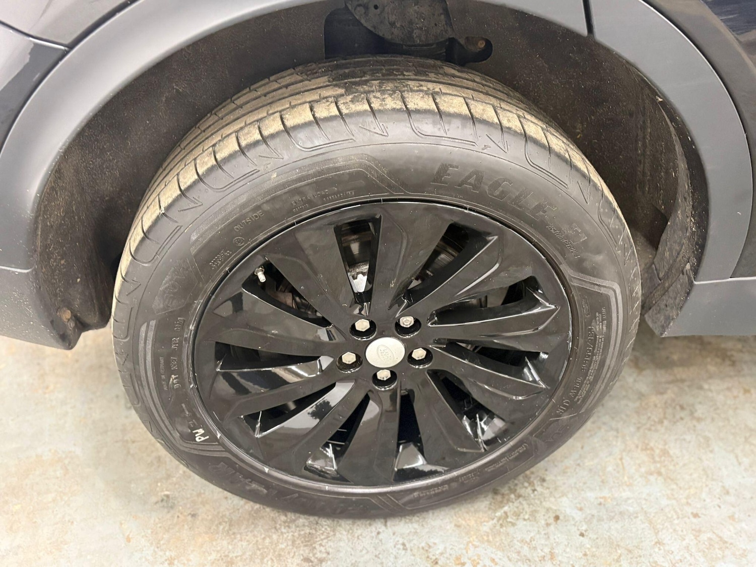 Used Land Rover Discovery Sport for sale - 77671979: Photo 30