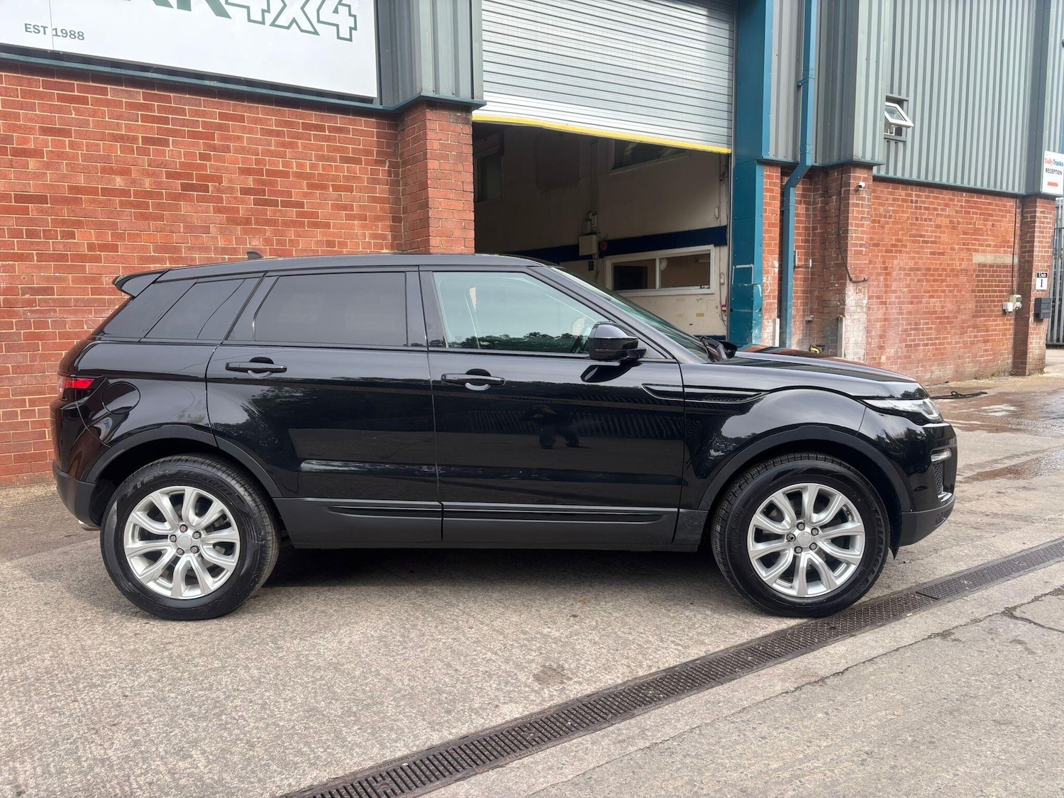 Used Land Rover Range Rover Evoque 2016 for sale - 76109645: Photo 10