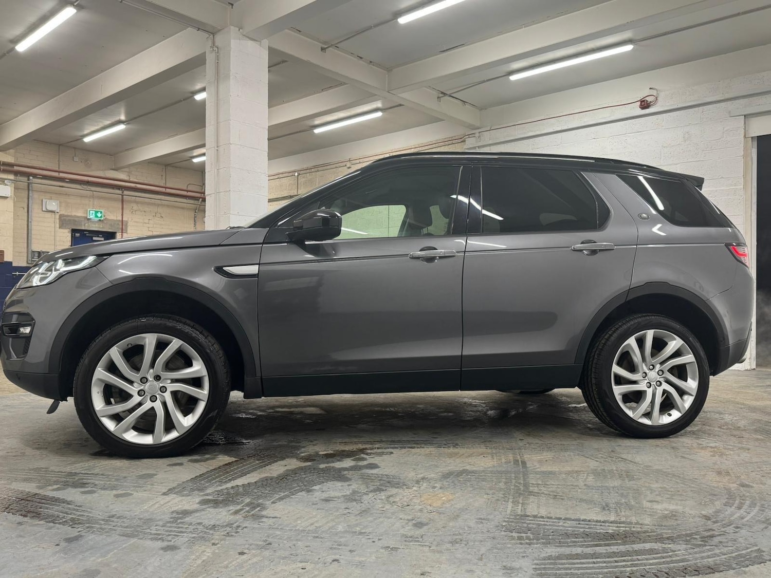 Used Land Rover Discovery Sport for sale - 77898477: Photo 10