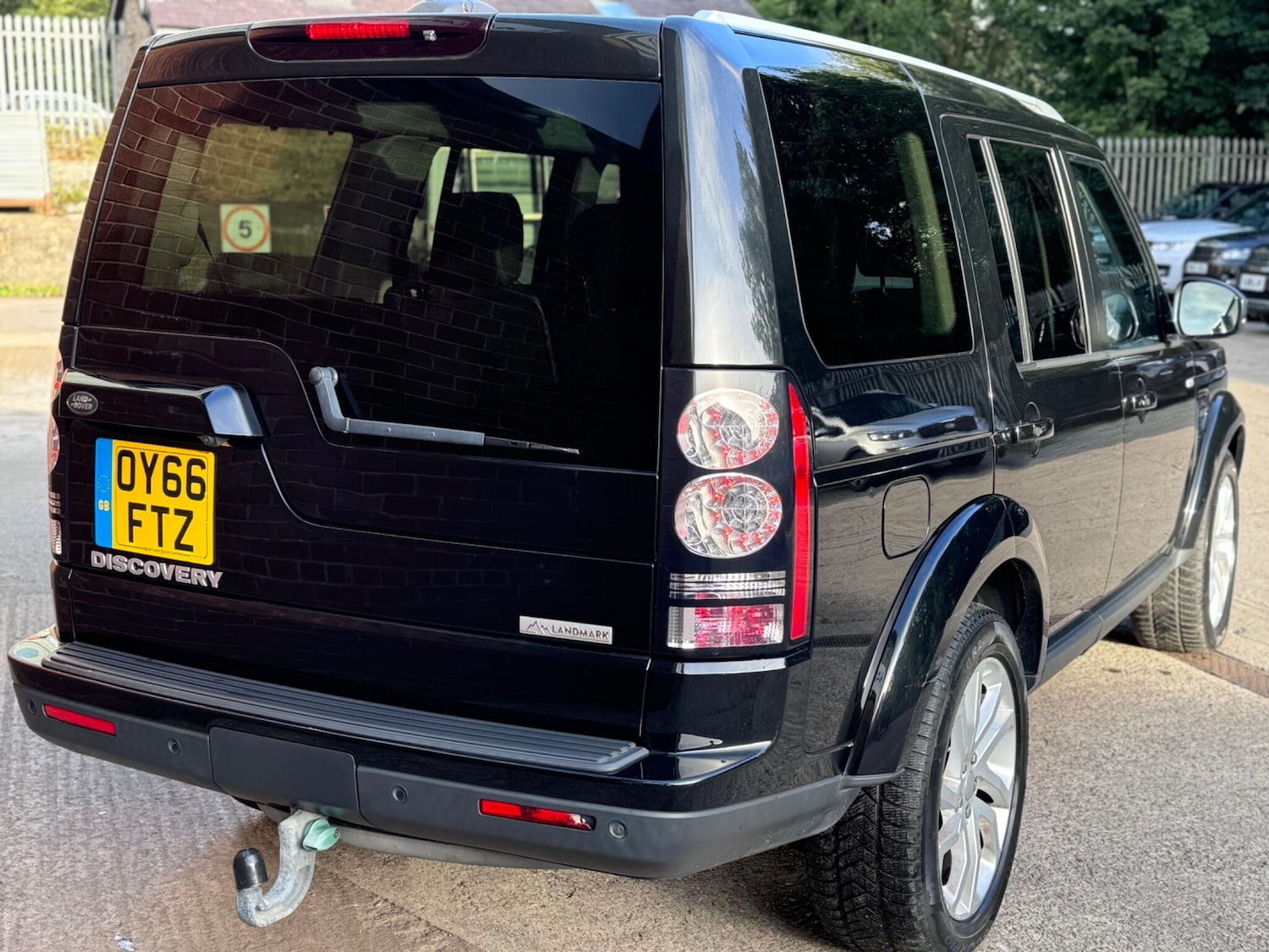 Used Land Rover Discovery 4 2016 for sale - 76200241: Photo 12