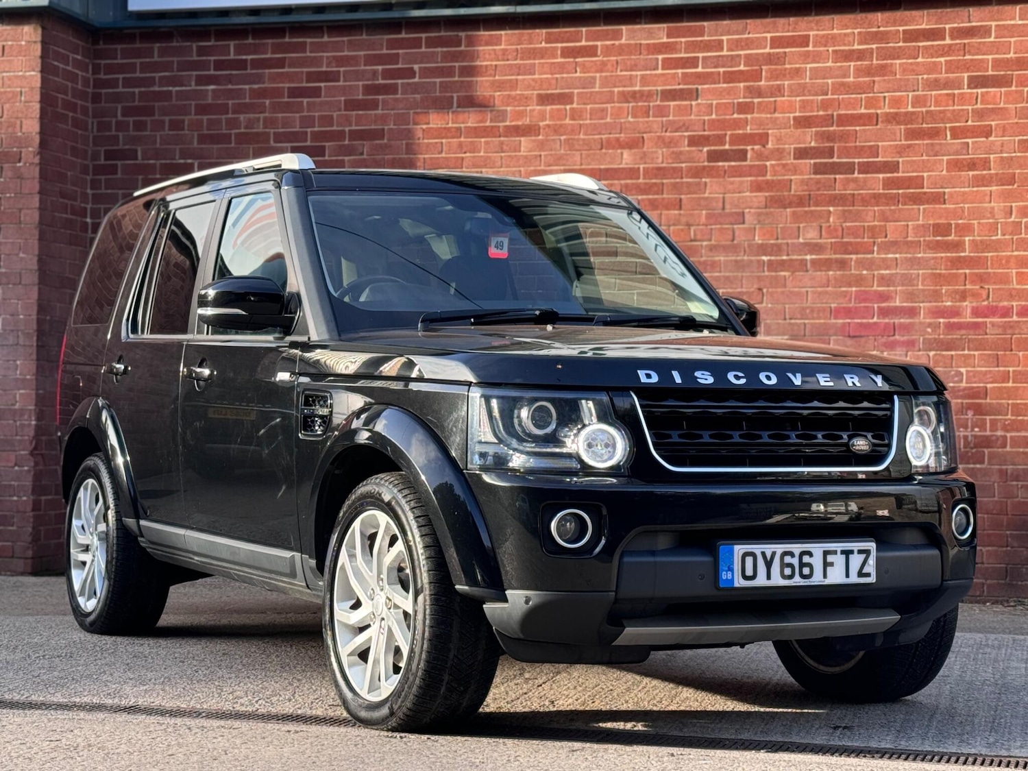 Used Land Rover Discovery 4 2016 for sale - 76200241: Photo 2