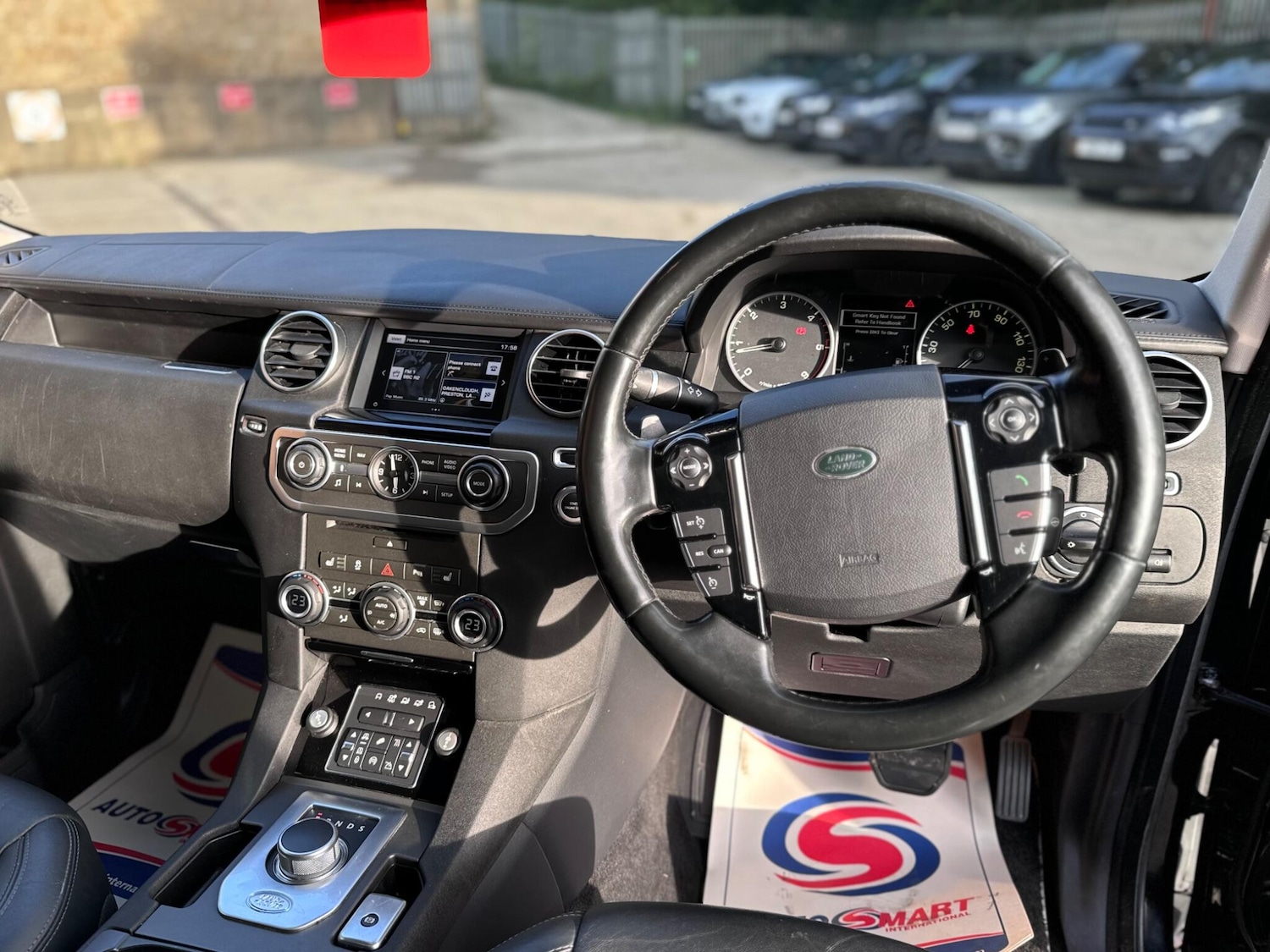 Used Land Rover Discovery 4 2016 for sale - 76200241: Photo 25