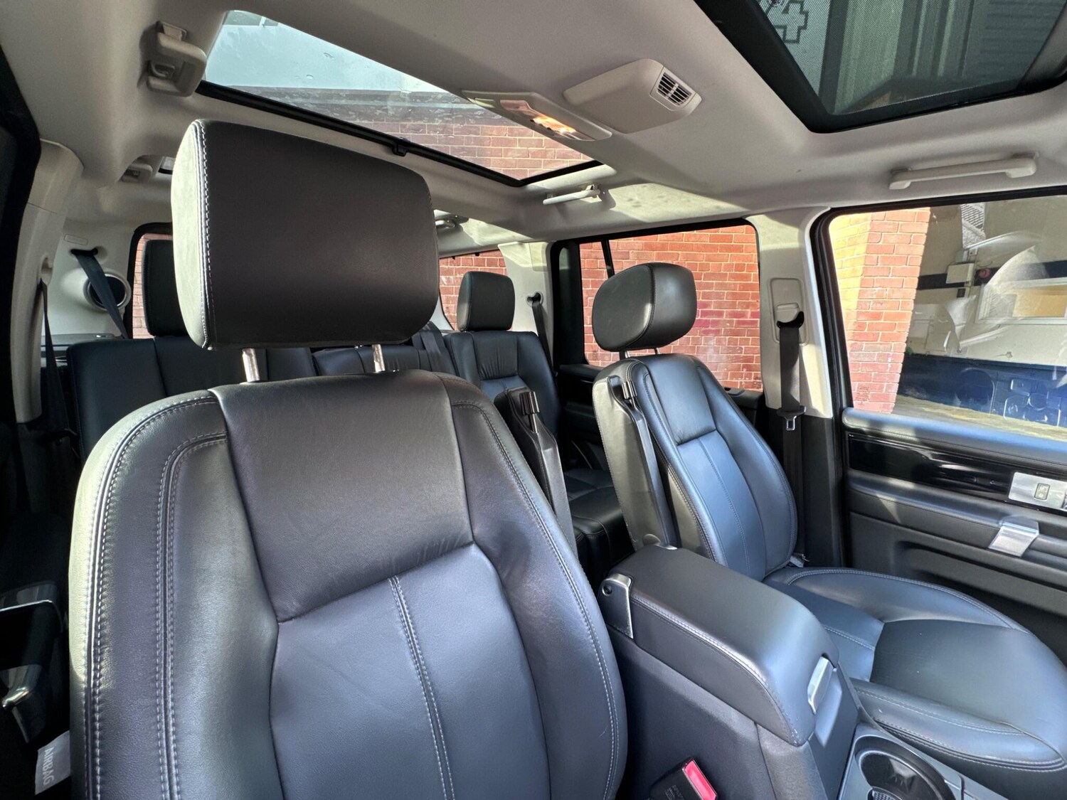 Used Land Rover Discovery 4 2016 for sale - 76200241: Photo 37