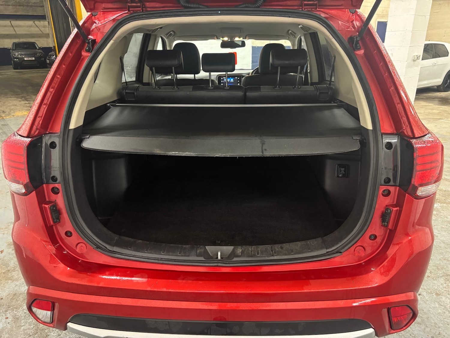 Used Mitsubishi Outlander 2018 for sale - 76772179: Photo 25