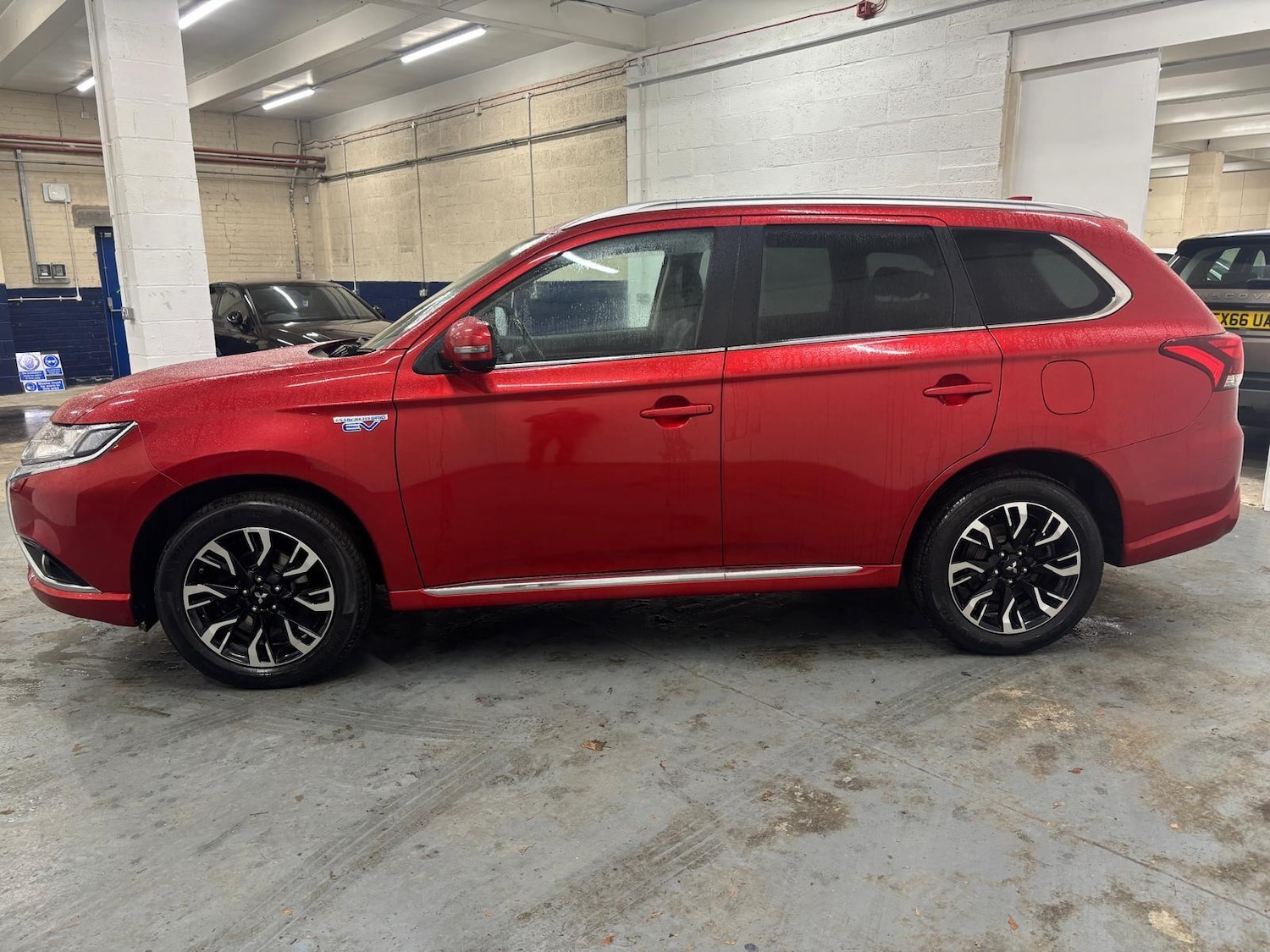 Used Mitsubishi Outlander 2018 for sale - 76772179: Photo 3
