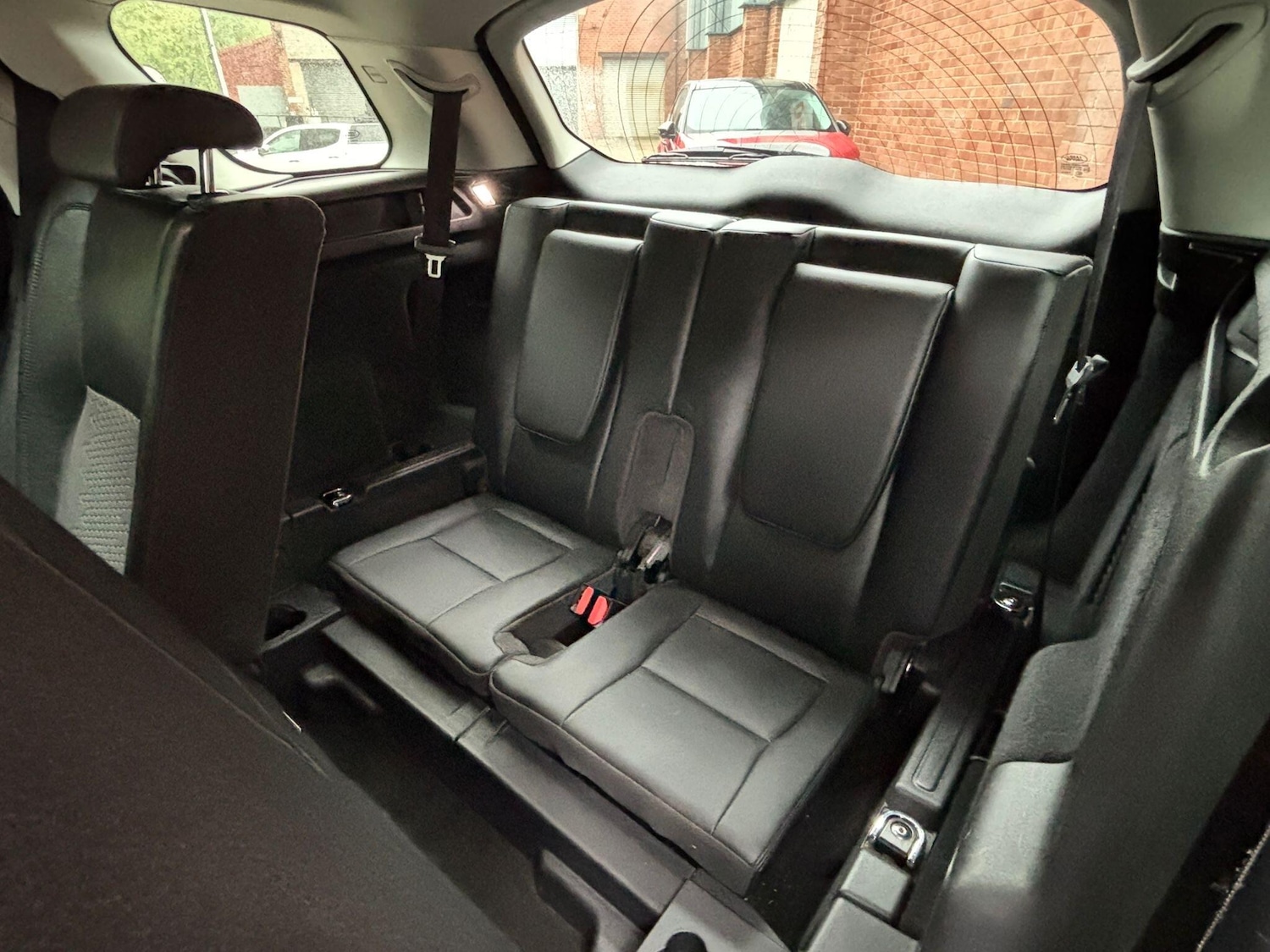 Used Land Rover Discovery Sport 2016 for sale - 76136608: Photo 24