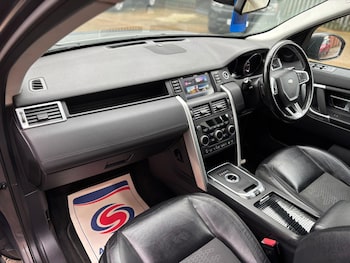 Used Land Rover Discovery Sport 2016 for sale - 76136608: Photo 3