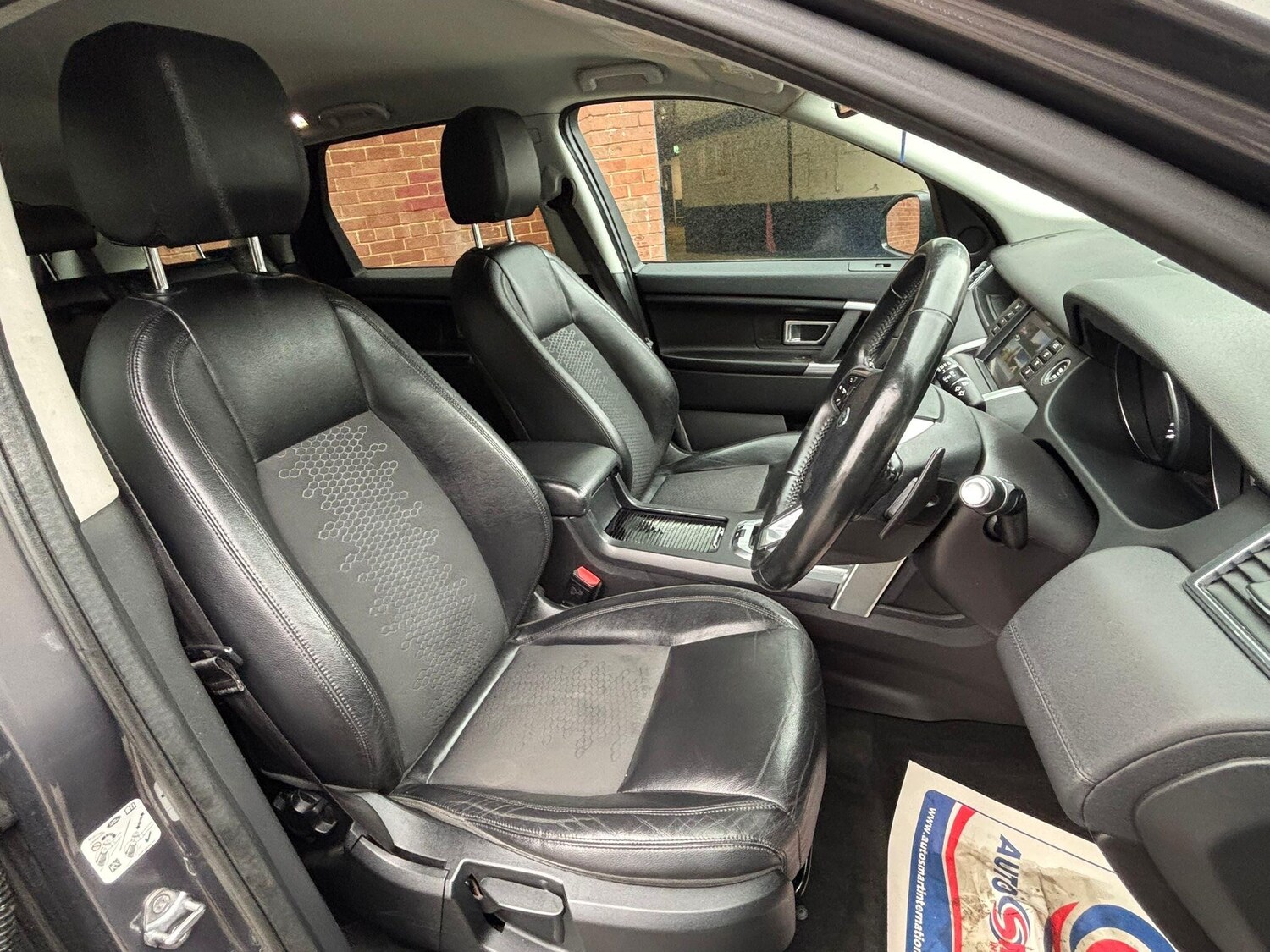 Used Land Rover Discovery Sport 2016 for sale - 76136608: Photo 4