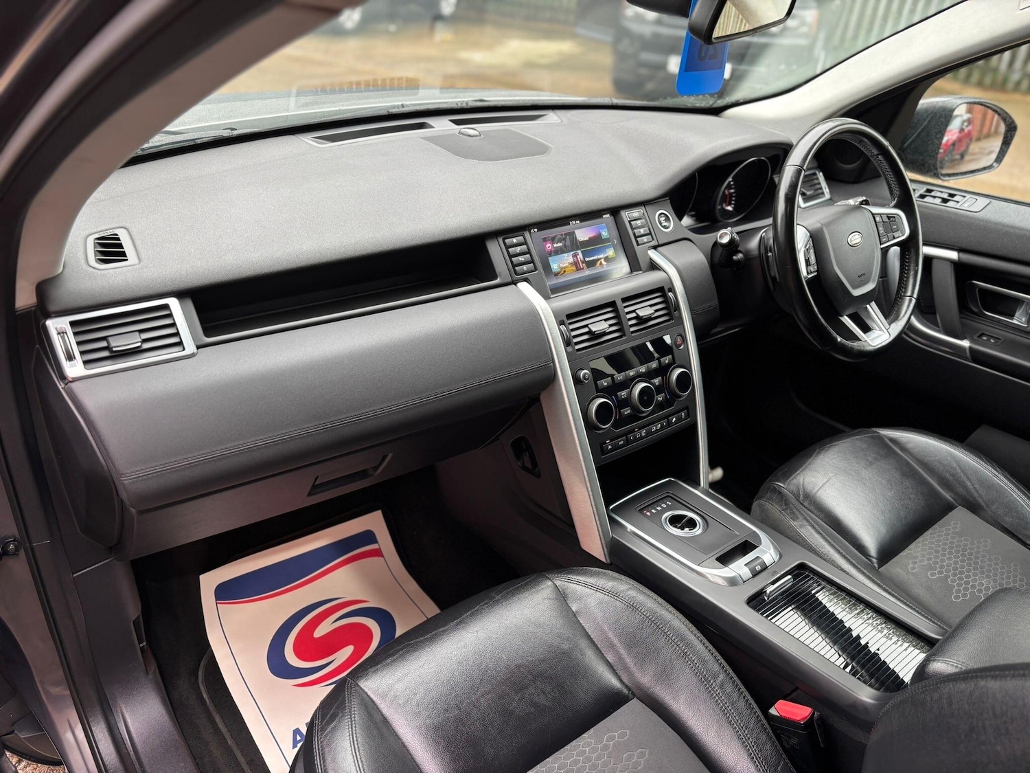 Used Land Rover Discovery Sport 2016 for sale - 76136608: Photo 44