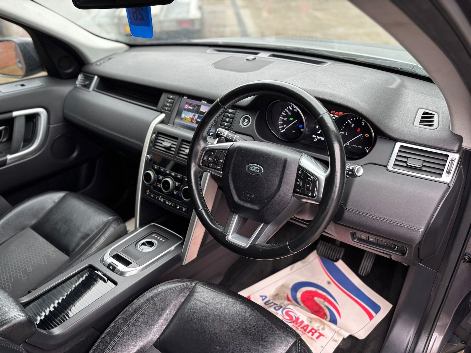 Used Land Rover Discovery Sport 2016 for sale - 76136608: Photo 8