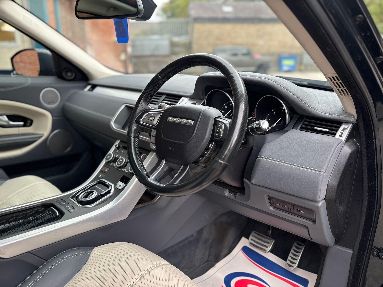 Used Land Rover Range Rover Evoque 2016 for sale - 76060160: Photo 44