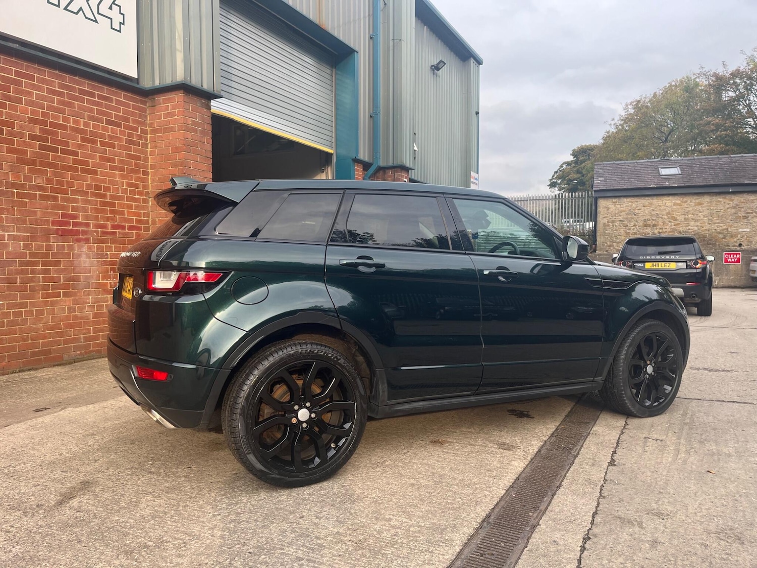 Used Land Rover Range Rover Evoque 2016 for sale - 76060160: Photo 5
