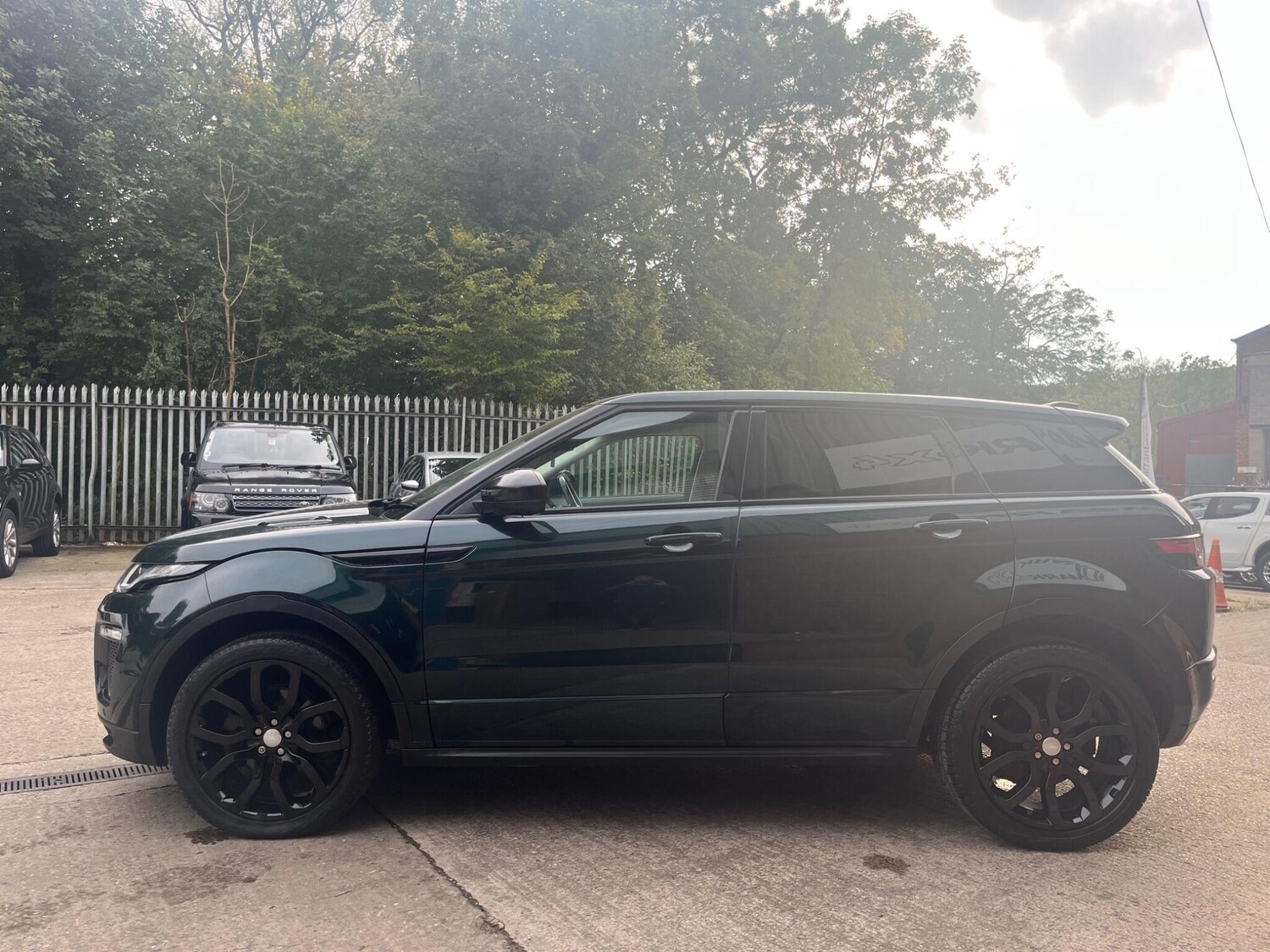 Used Land Rover Range Rover Evoque 2016 for sale - 76060160: Photo 9