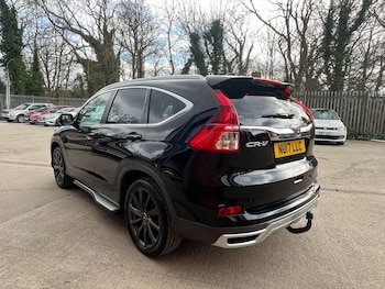 Used Honda CR-V 2017 for sale - 76689669: Photo
