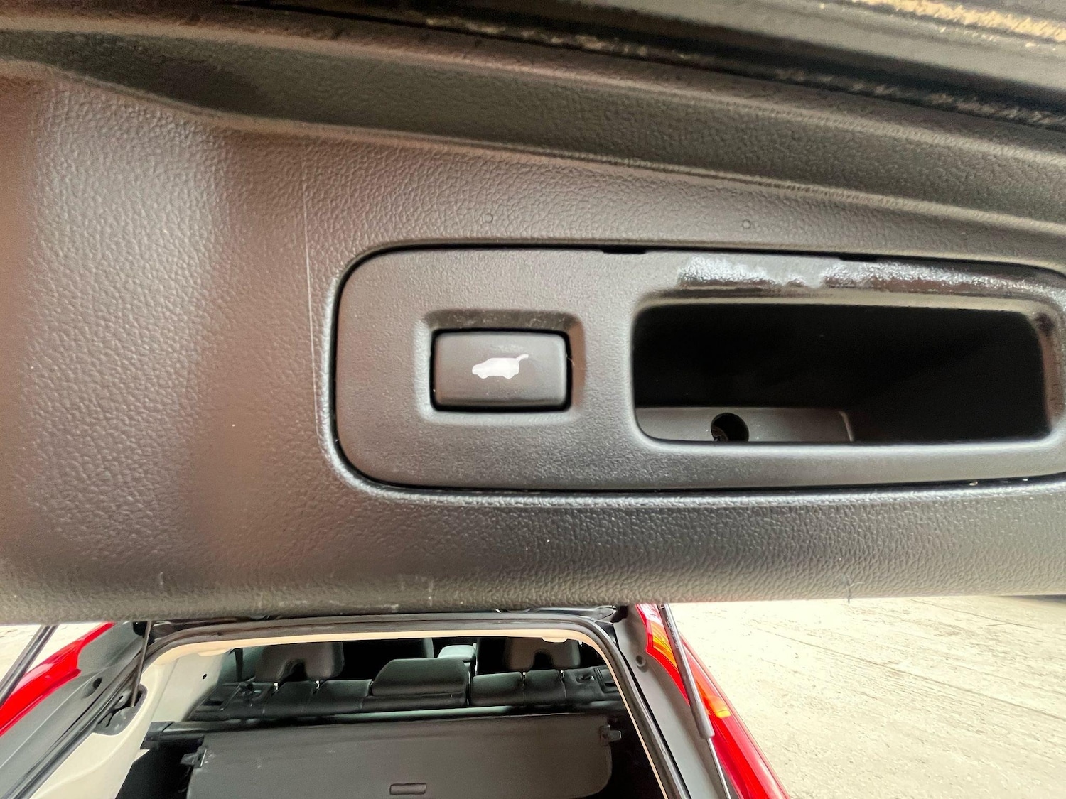 Used Honda CR-V 2017 for sale - 76689669: Photo 30