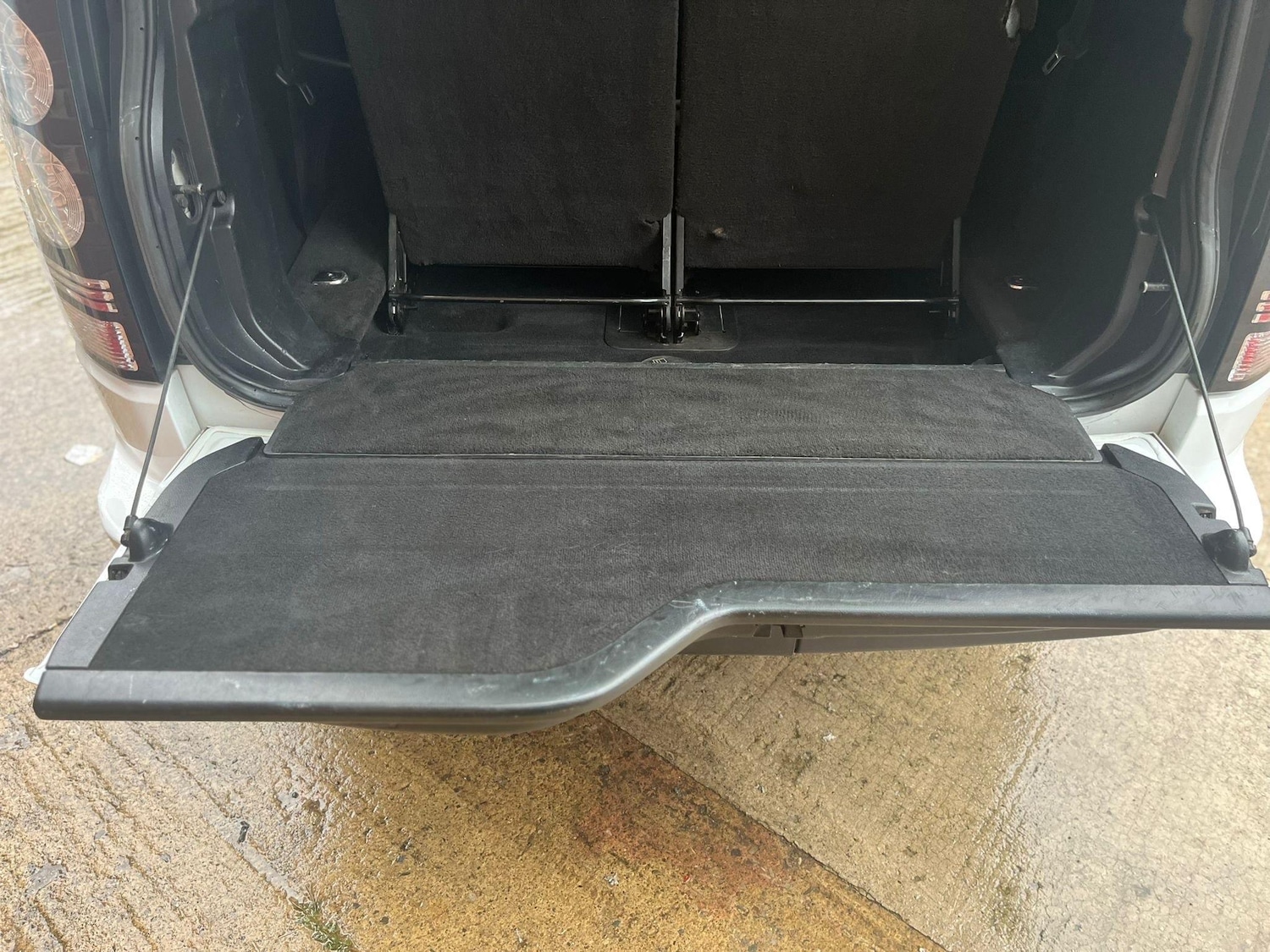 Used Land Rover Discovery 2014 for sale - 76584492: Photo 32