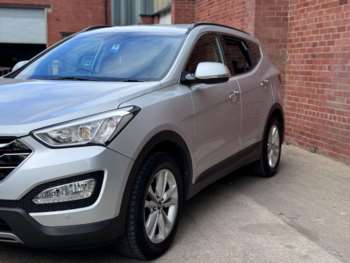 Used Hyundai Santa Fe 2015 for sale - 74739475: Photo