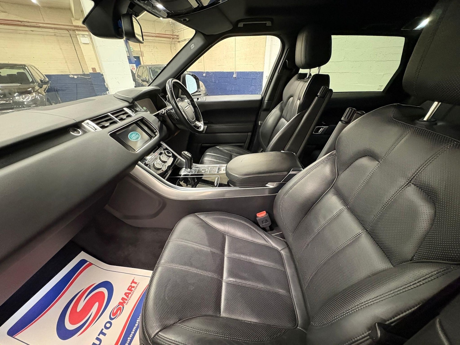 Used Land Rover Range Rover Sport 2015 for sale - 77144333: Photo 10