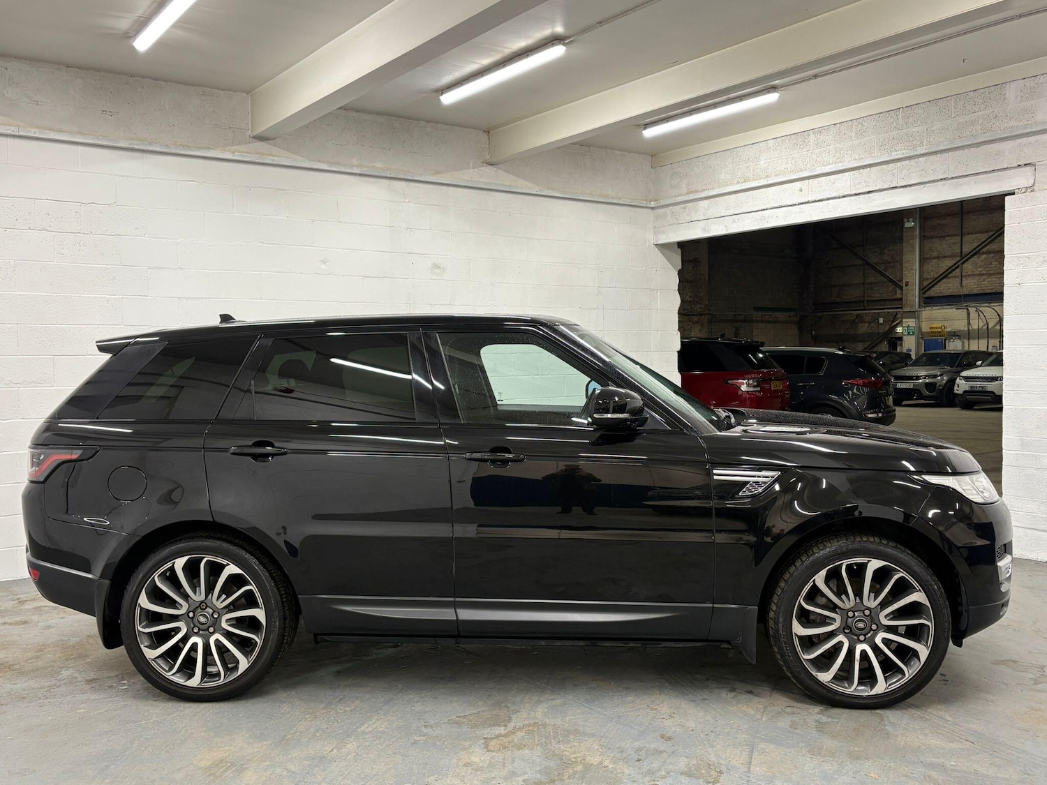 Used Land Rover Range Rover Sport 2015 for sale - 77144333: Photo 3
