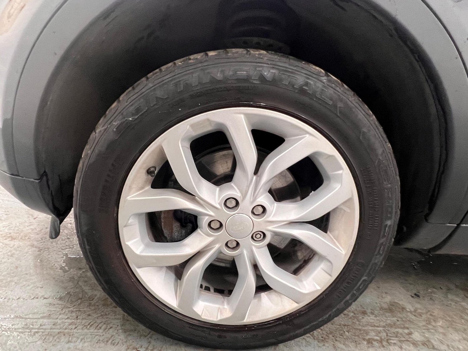 Used Land Rover Discovery Sport 2017 for sale - 76913825: Photo 24