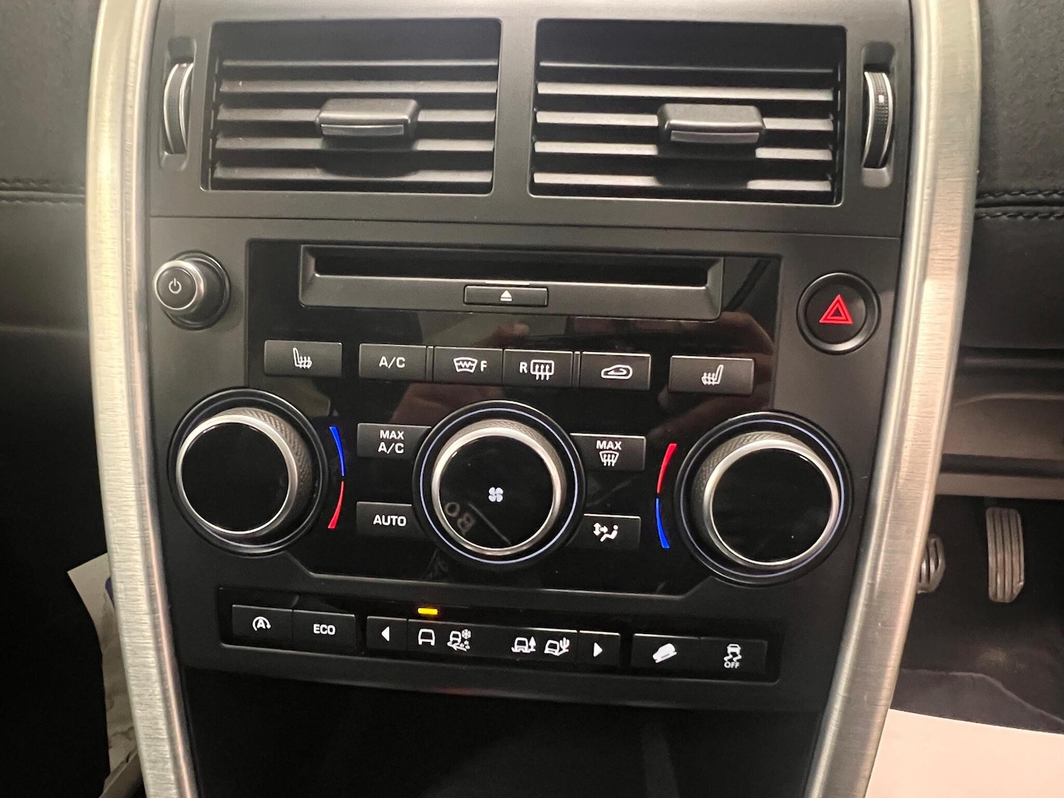 Used Land Rover Discovery Sport 2017 for sale - 76913825: Photo 25