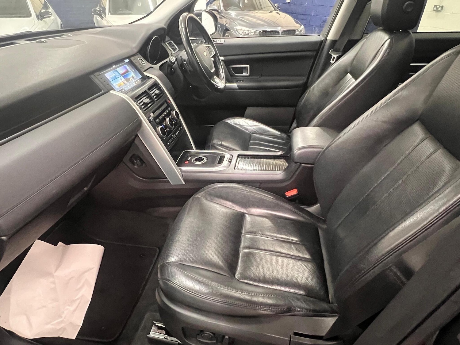 Used Land Rover Discovery Sport 2017 for sale - 76913825: Photo 29