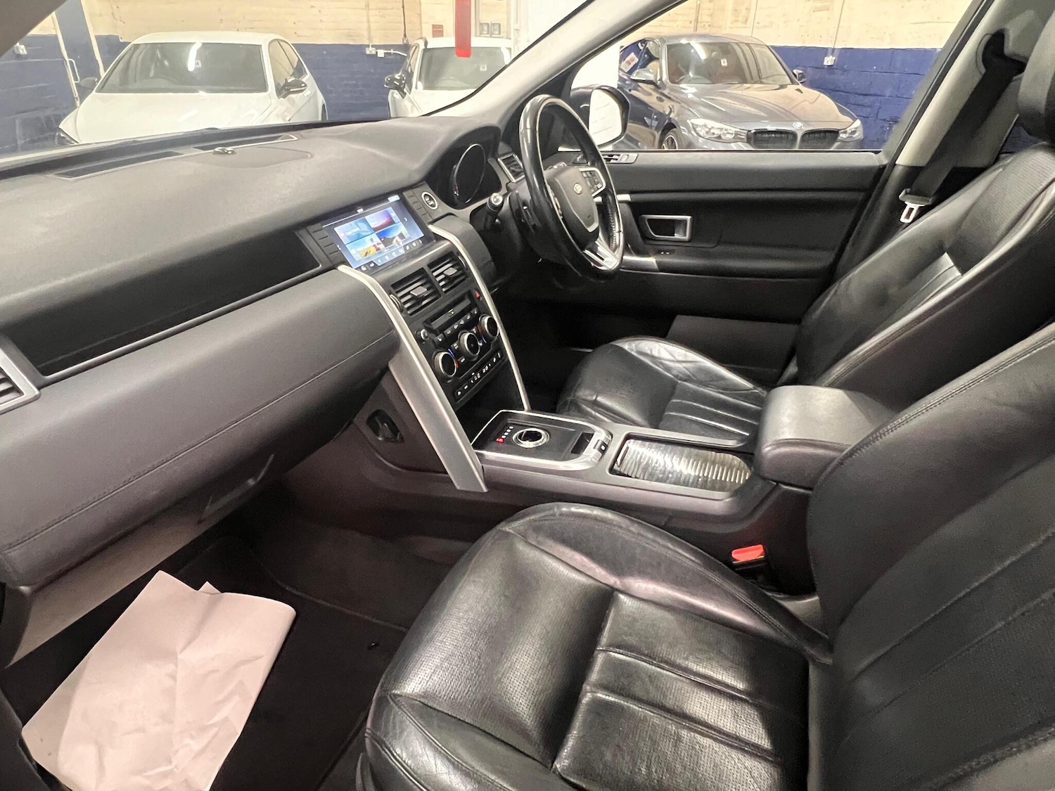 Used Land Rover Discovery Sport 2017 for sale - 76913825: Photo 30