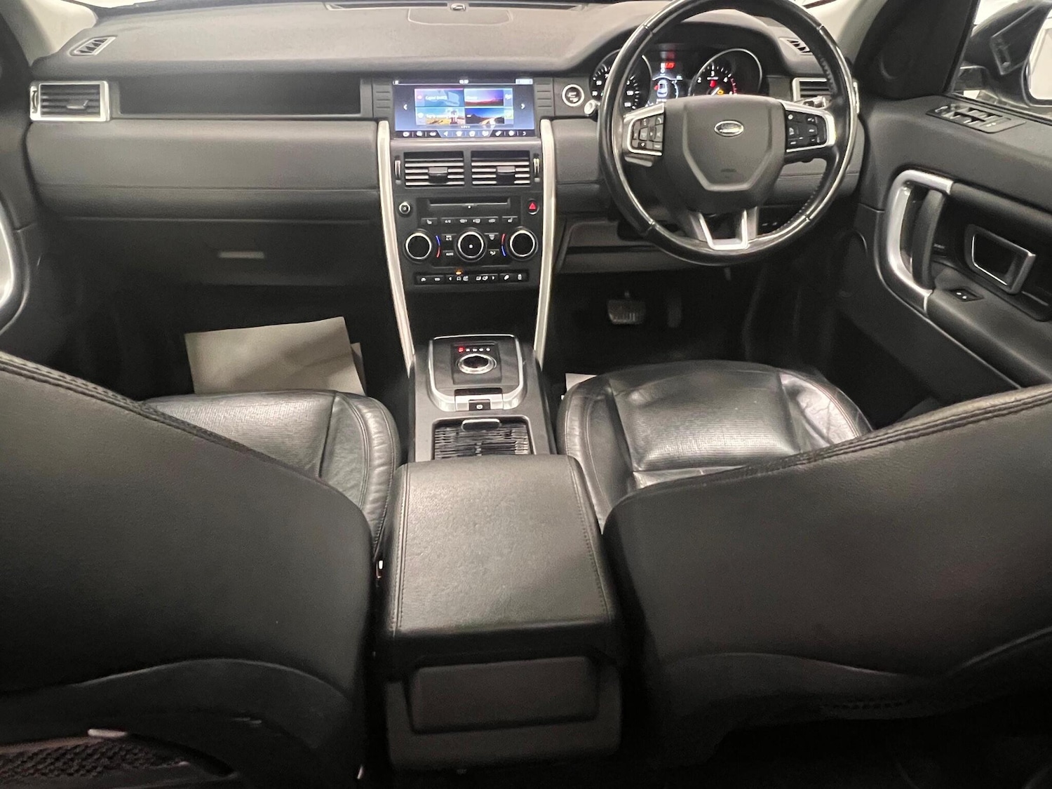 Used Land Rover Discovery Sport 2017 for sale - 76913825: Photo 9