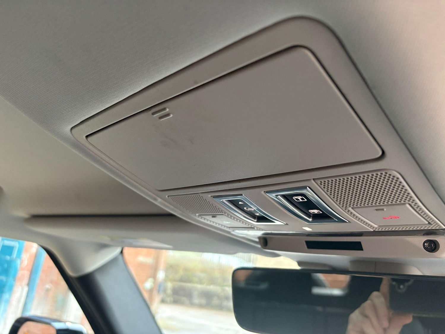 Used Land Rover Defender 110 for sale - 77191404: Photo 19