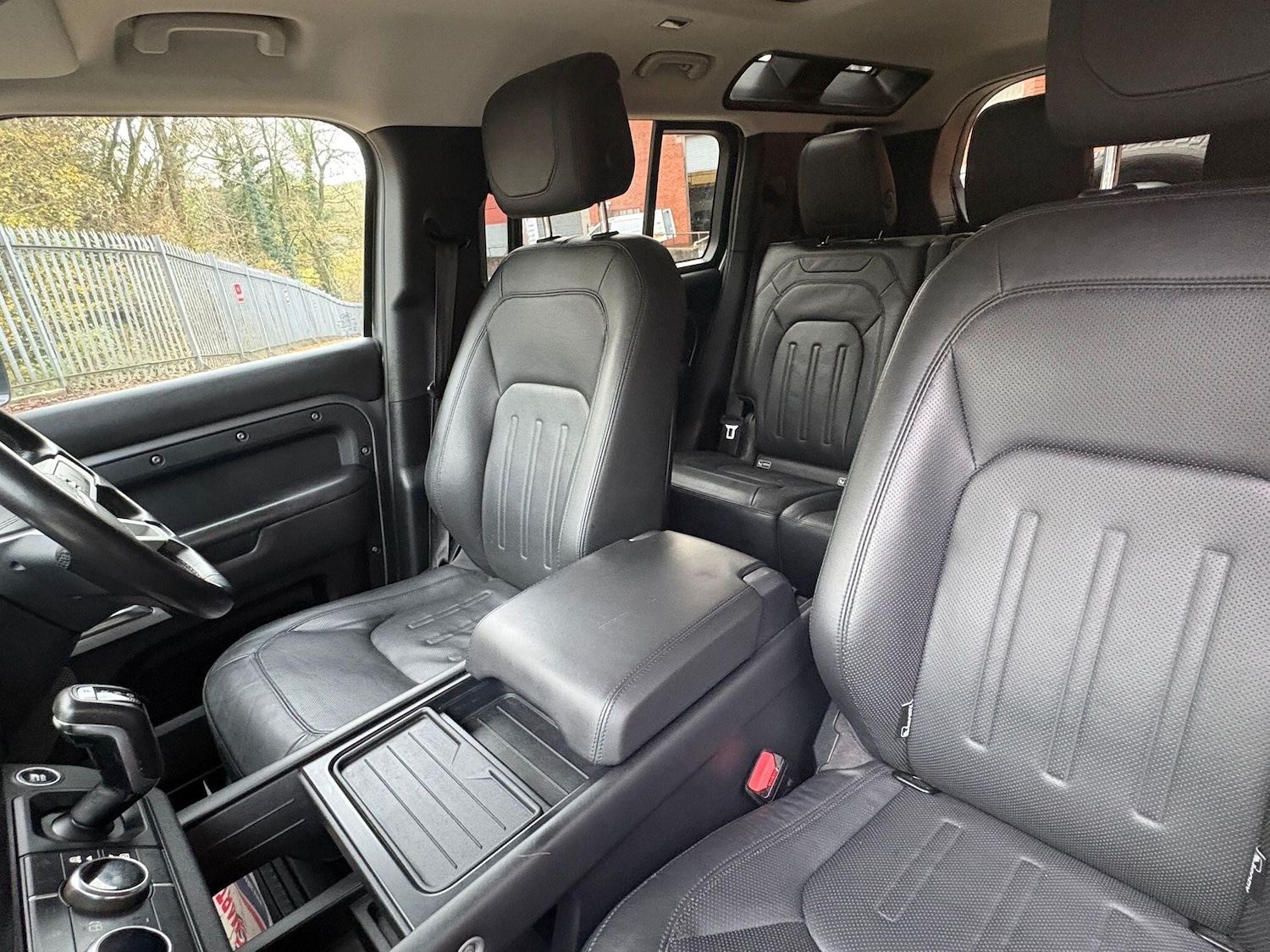 Used Land Rover Defender 110 for sale - 77191404: Photo 36