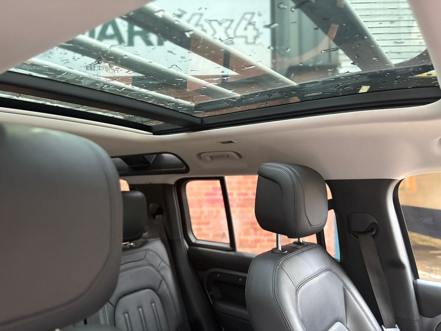 Used Land Rover Defender 110 for sale - 77191404: Photo 39