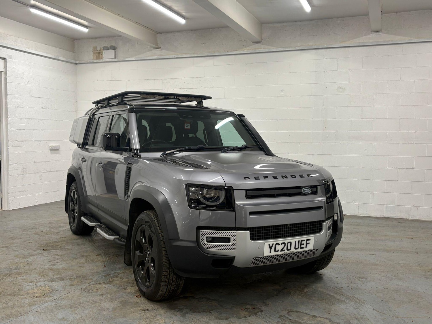 Used Land Rover Defender 110 for sale - 77191404: Photo 59