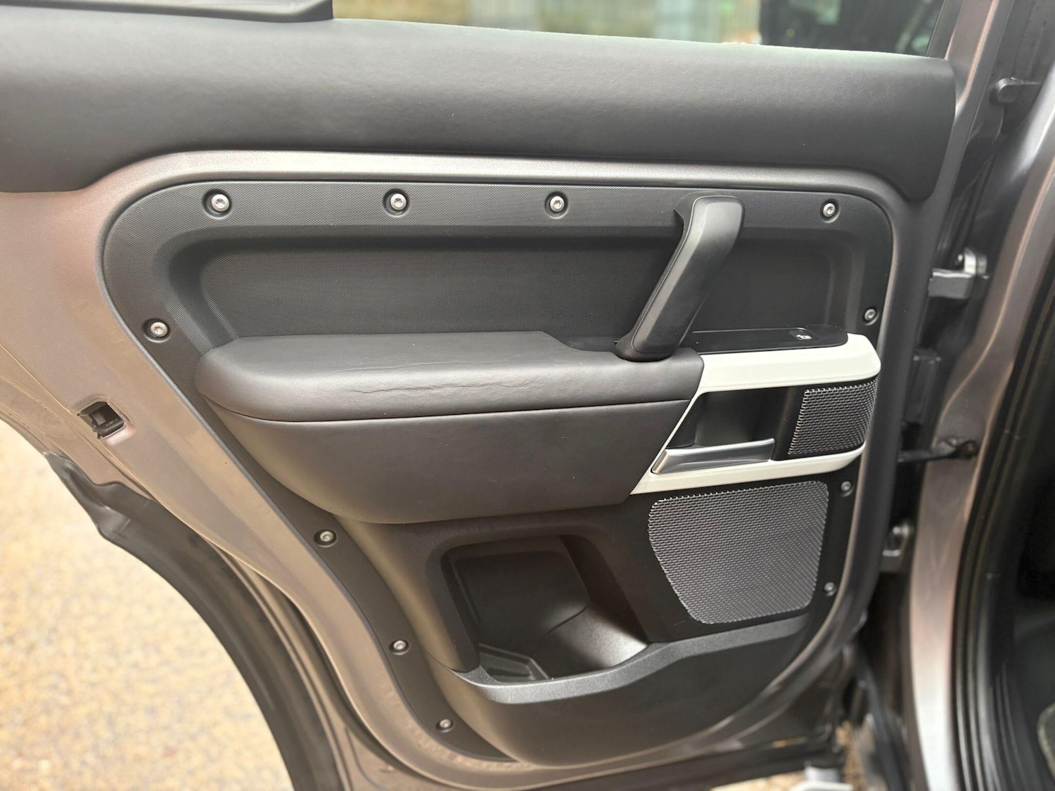 Used Land Rover Defender 110 for sale - 77191404: Photo 80