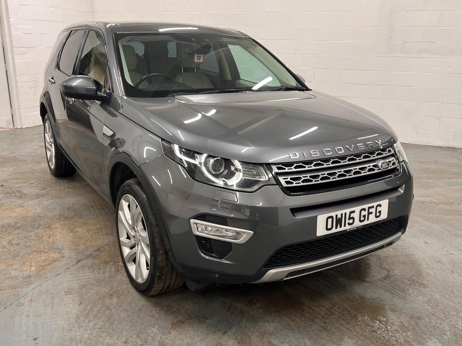 Used Land Rover Discovery Sport 2015 for sale - 76926848: Photo 1