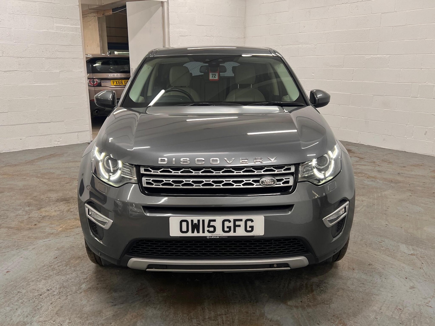 Used Land Rover Discovery Sport 2015 for sale - 76926848: Photo 2
