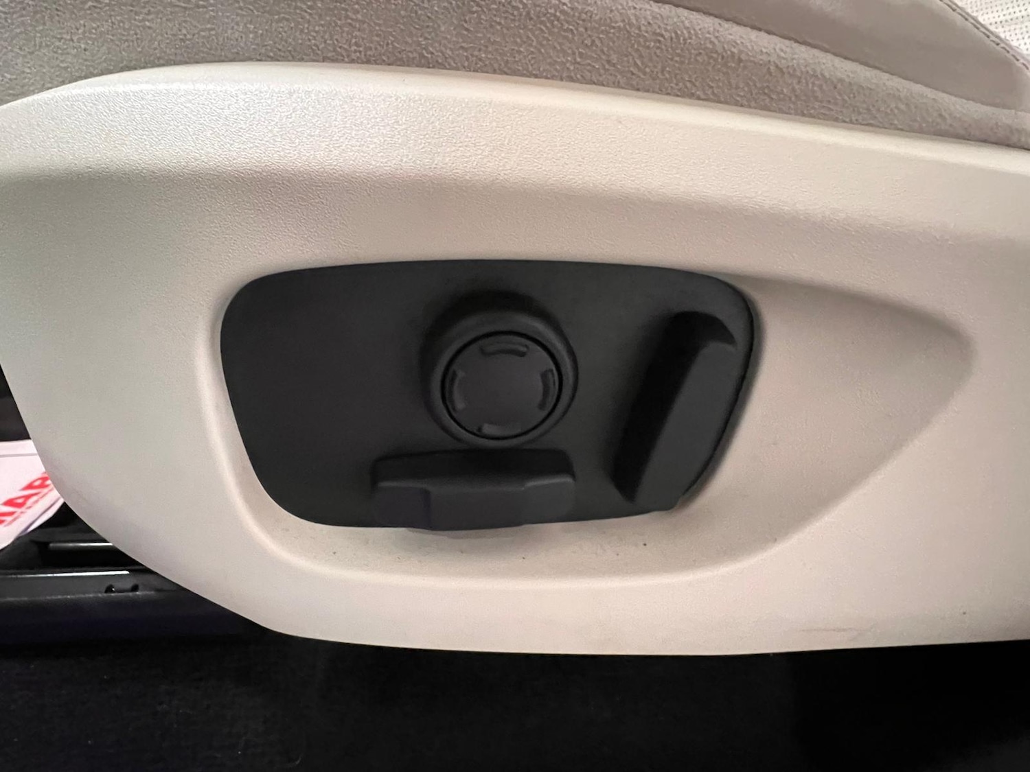 Used Land Rover Discovery Sport 2015 for sale - 76926848: Photo 24