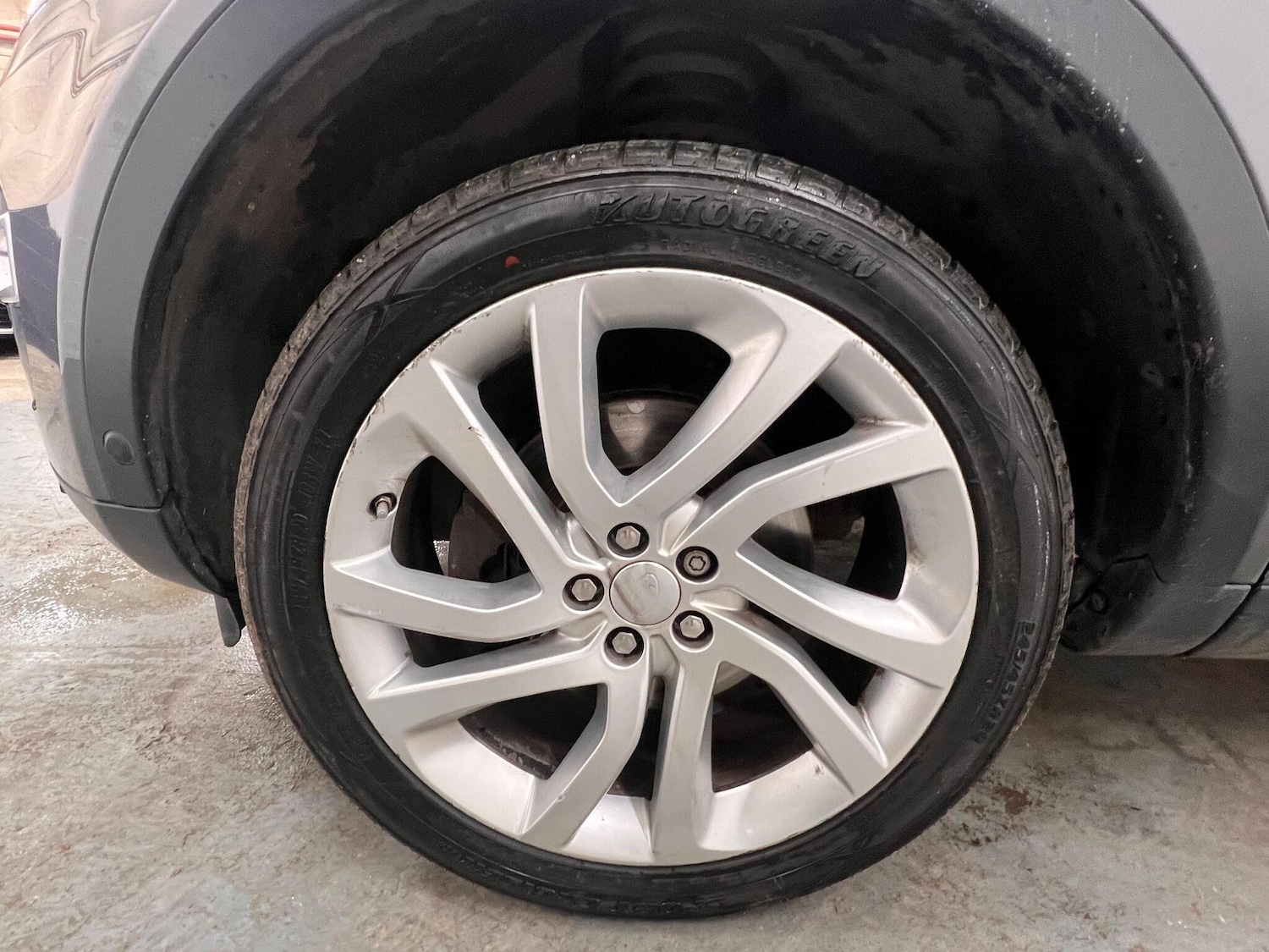 Used Land Rover Discovery Sport 2015 for sale - 76926848: Photo 32