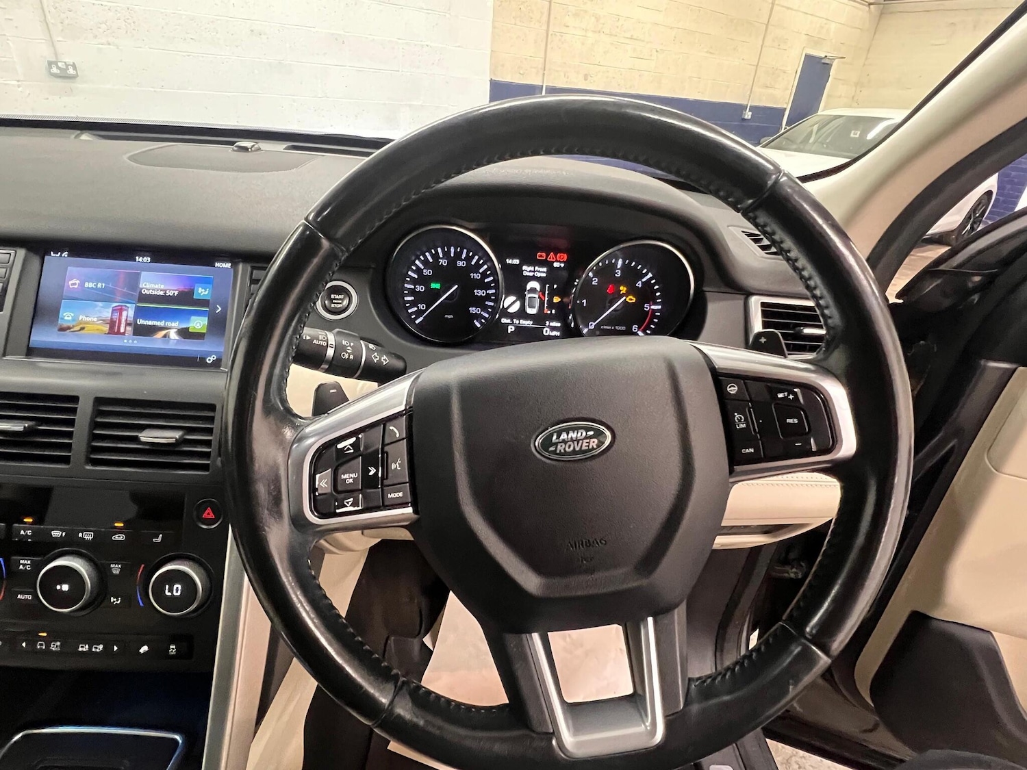 Used Land Rover Discovery Sport 2015 for sale - 76926848: Photo 35